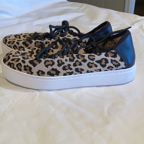 BP. Brand leopard print sneakers Size 10 - Picture 3 of 7